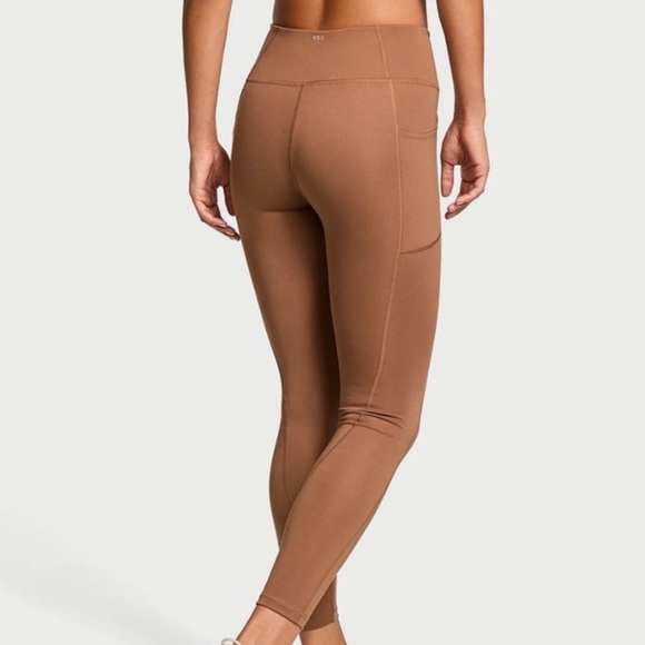 Victoria’s Secret Sport Essential Pocket Leggings - Picture 2 of 8